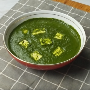 Gulnar Palak Paneer